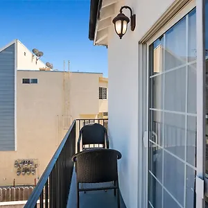 Apartment Spacious Private Gated Modern Loft Close To Universal And Hollywood, Los Angeles